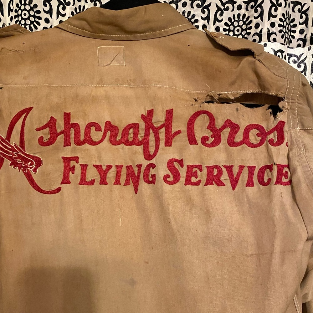 Vintage 1940s era ASHCRAFT BROS. FLYING SERVICE technician work shirt. - Picture 2 of 9